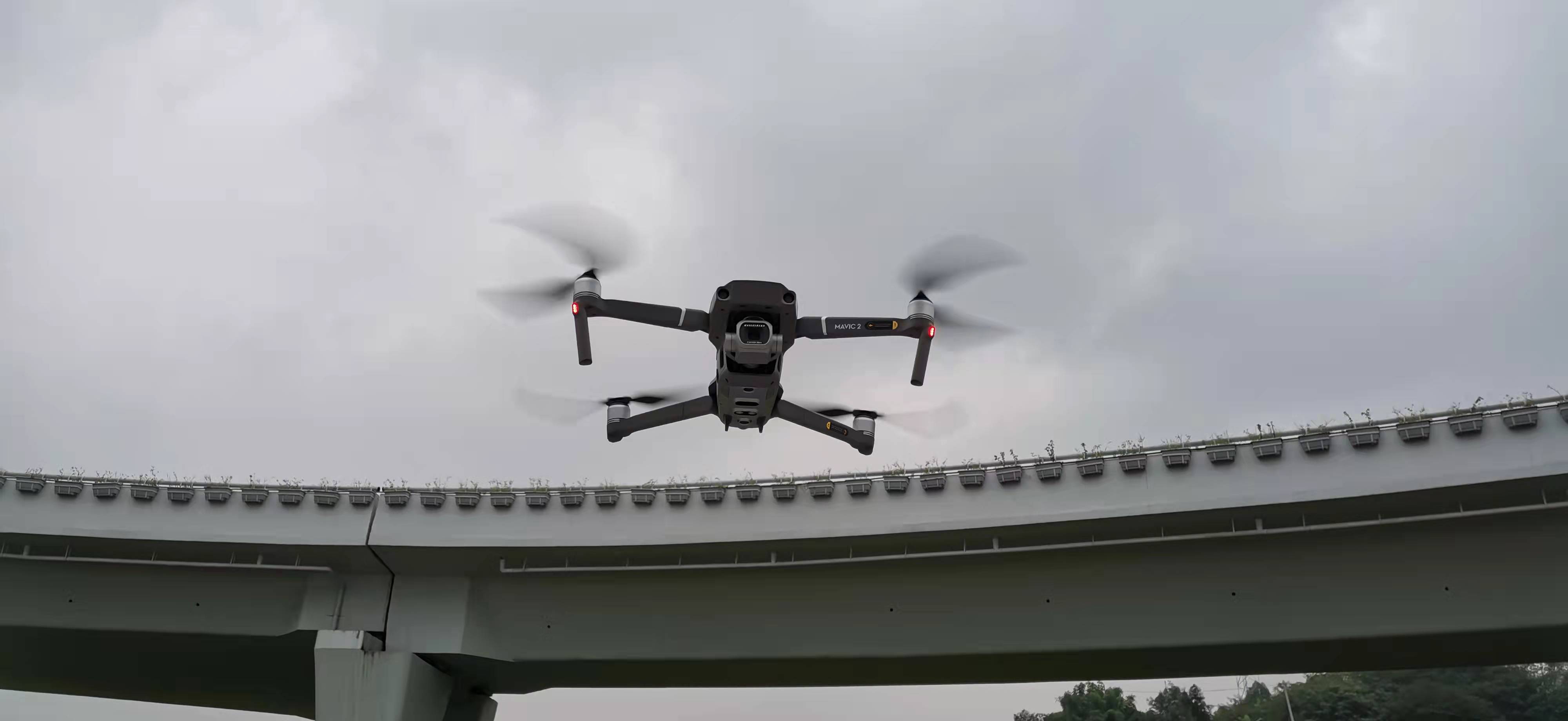 無人機高空巡檢常態(tài)化，助力城市管理精細化